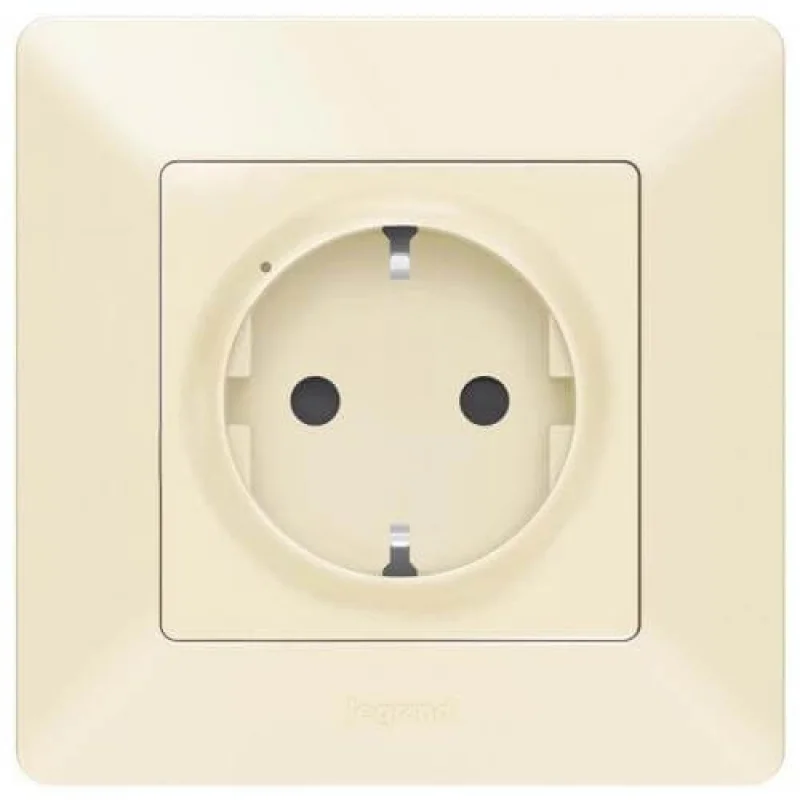 Connected Schuko socket 16A - Legrand Valena Life with Netatmo